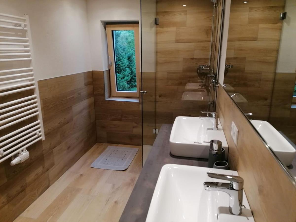 Haus Schloegl Apartment Pfunds Exterior foto
